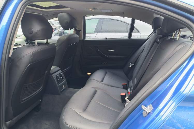 Used BMW 3 Series 2019 320Li M Sport Package Interior 4