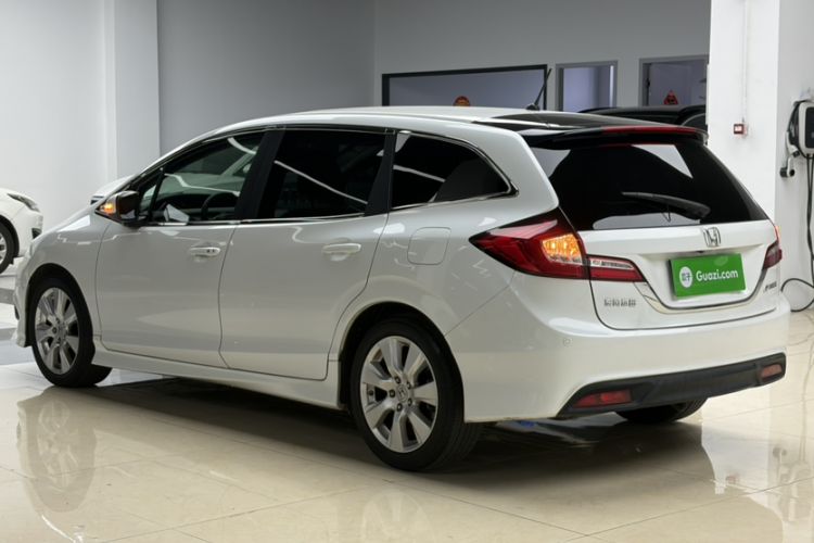 Used Honda Jade 2016 1.8L Automatic Comfort Elite Version 5 Seats
