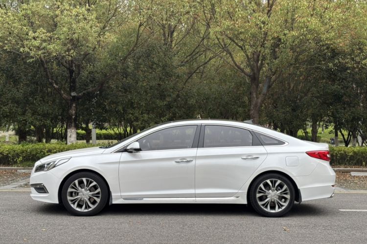 Used Hyundai Sonata 2017 2.4L DLX Premium Model
