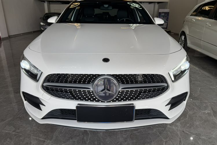 Used Mercedes-Benz A-Class 2022 Revised Version A 200 L Sport Sedan Fashionable Style
