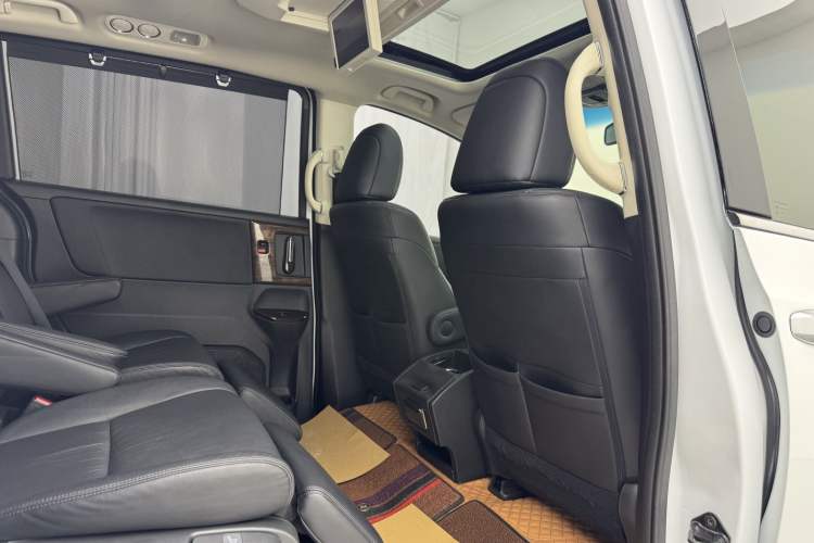 Used Honda Odyssey 2015 Revised Version 2.4L Supreme Edition