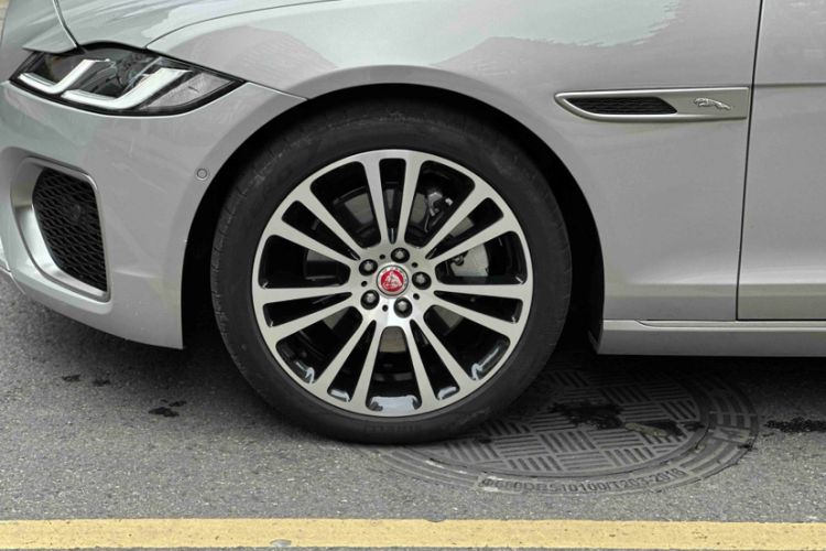 Used Jaguar XFL 2024 2.0T P250 Two-Wheel Drive Prestige Luxury Edition