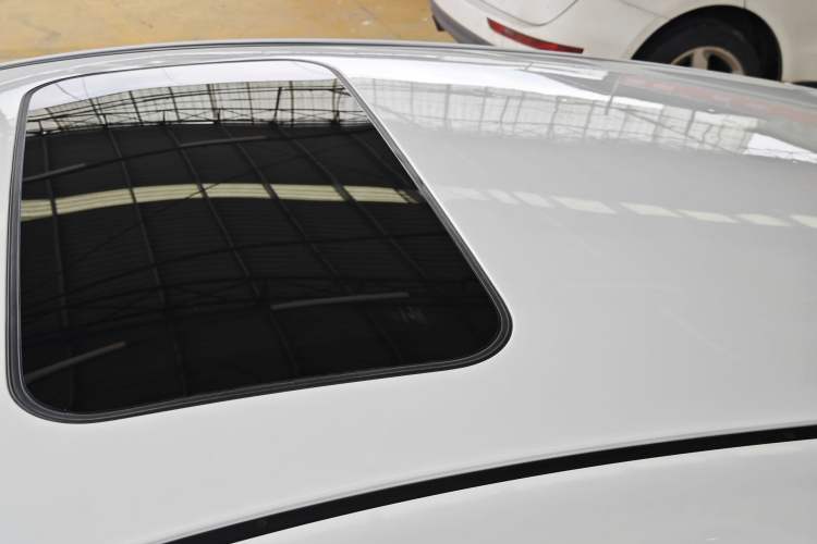 Used Mazda 3 Axela 2017 Hatchback 1.5L Automatic Luxury Model Emission Standard China V