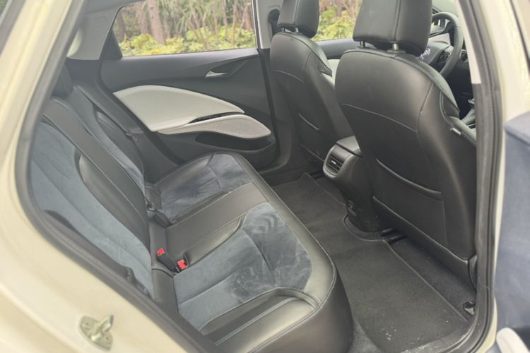 Used Buick Velite 6 2020 Connected Smart Enjoyment PLUS Interior 3