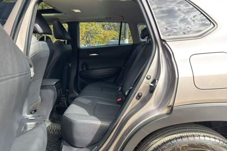 Used Toyota FRONTLANDER 2024 2.0L CVT Luxury Edition
