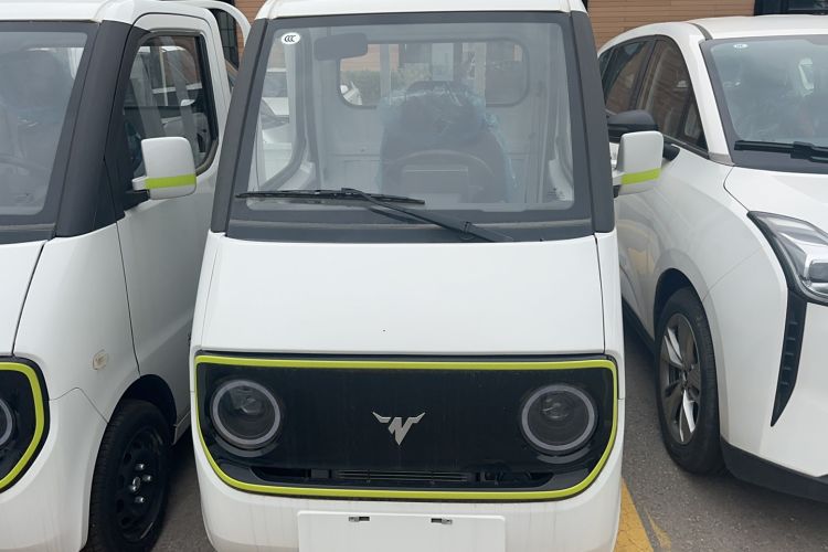 Used Neomor D02 2023 120km Flatbed Comfort Version
