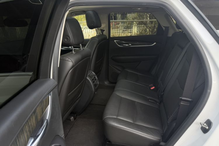 Used Cadillac XT5 2016 25T Luxury Model
