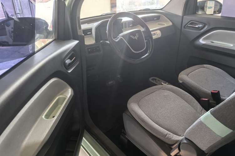 Used Wuling Hongguang MINIEV 2021 Macaron Premium Model – Lithium Iron Phosphate