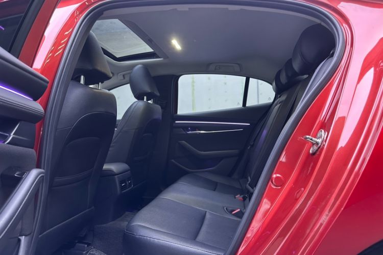 Used Mazda 3 Axela 2021 2.0L Automatic ZhiXuan Edition Interior 4