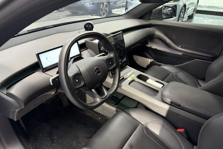 Used Nio ET5T 2023 75 kWh Touring Interior 3
