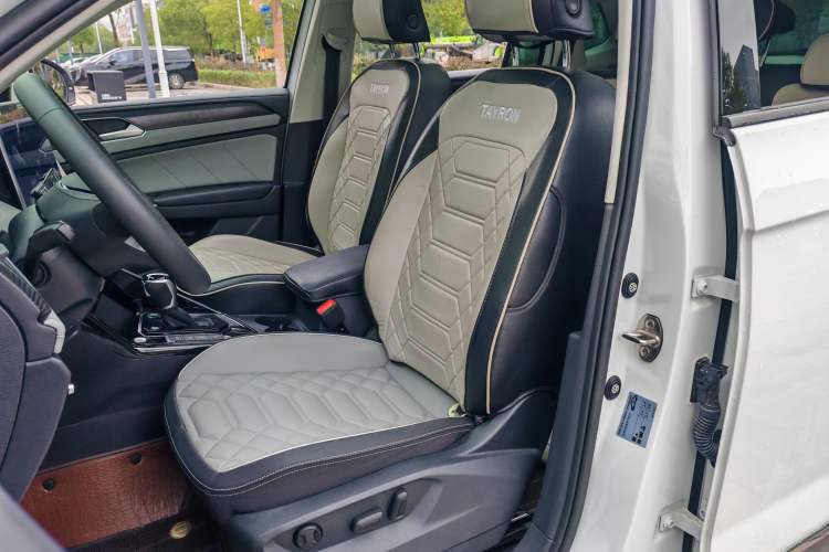 Used Volkswagen Tayron 2024 330TSI Two-Wheel Drive Luxury Plus Advanced Version