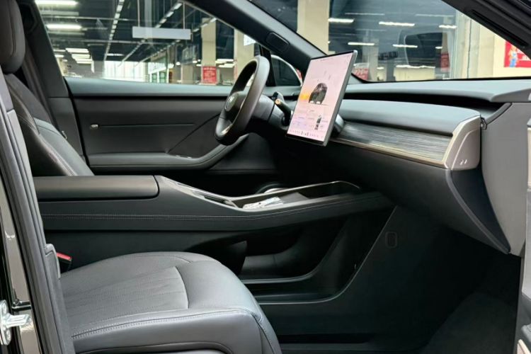 Used ONVO L60 2025 Model—60 kWh Rear-Wheel-Drive Version