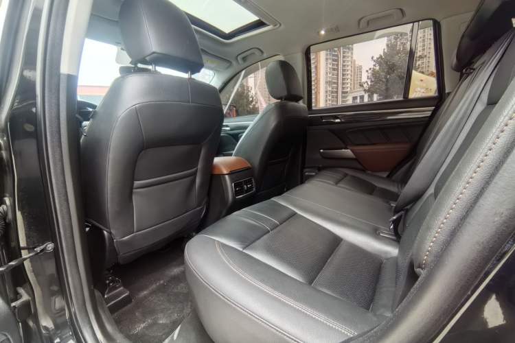 Used GAC Trumpchi GS7 2017 280T Two-Wheel Drive Luxury Model