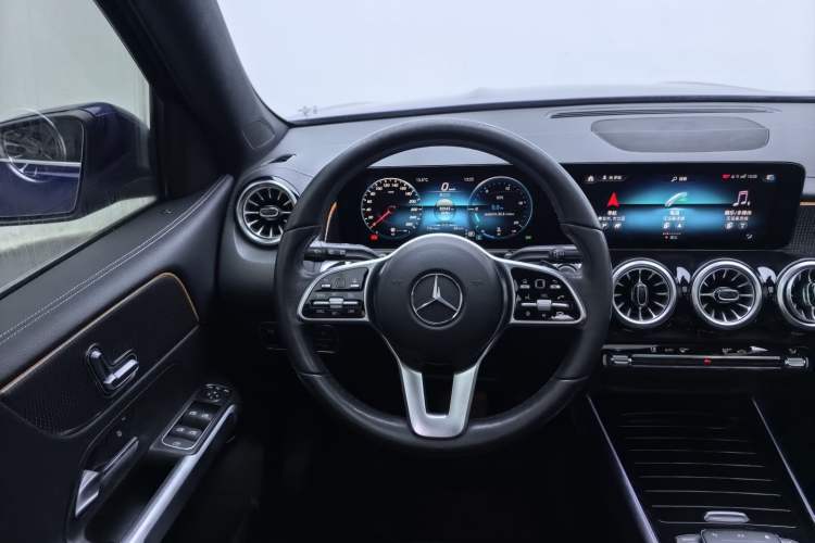 Used Mercedes-Benz GLB 2021 GLB 200 Dynamic Edition
