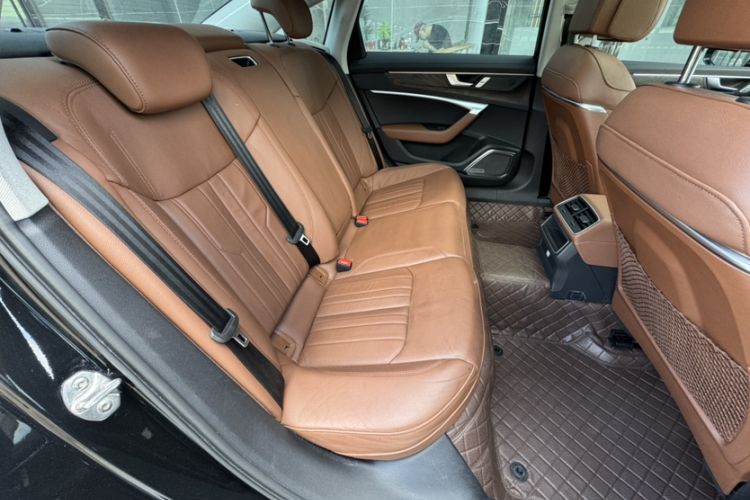 Used Audi A6L 2021 40 TFSI Luxury Prestige Edition Interior 9