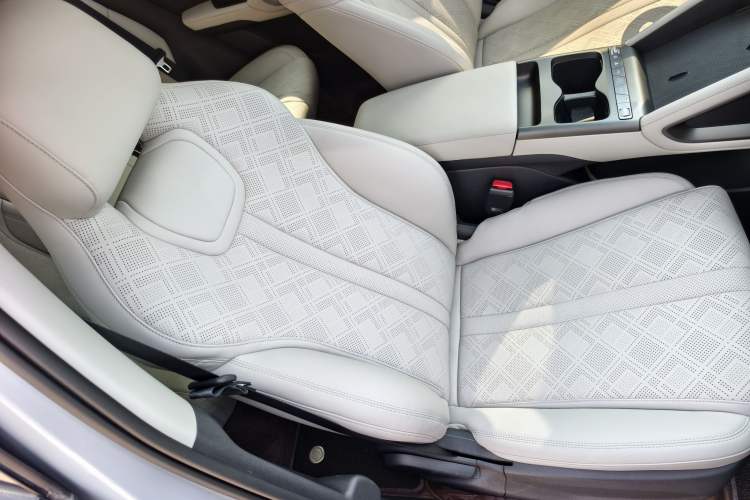 Used BYD Yuan UP 2025 Intelligent Driving Version 401 KM Dynamic Edition