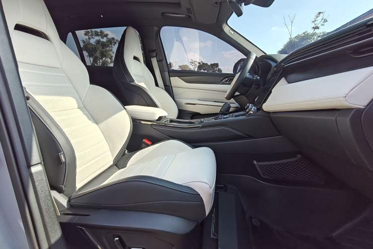 Used Lynk & Co 01 EM-P 2023 1.5TD EM-P Dawn Edition