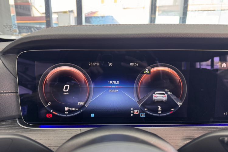 Used Mercedes-Benz E-Class 2021 Restyled E 300 L Sporty and Stylish Edition