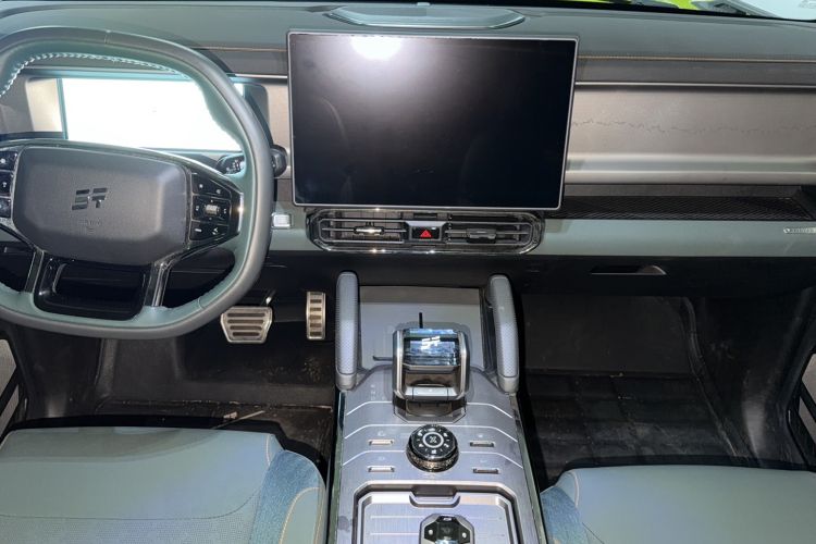 Used JETOUR Traveler 2023 2.0T Four-Wheel Drive Conqueror
