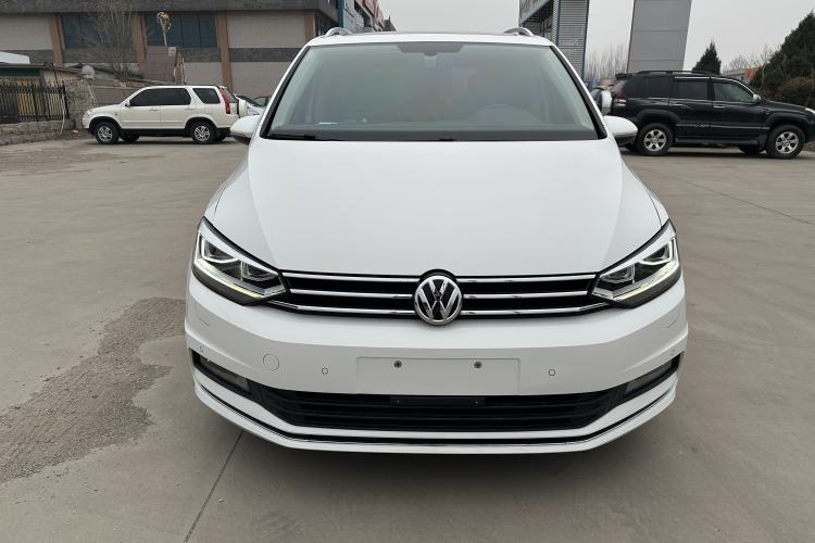 Used Volkswagen Touran 2016 Volkswagen Touran L 280TSI DSG Comfort Edition Exterior 1