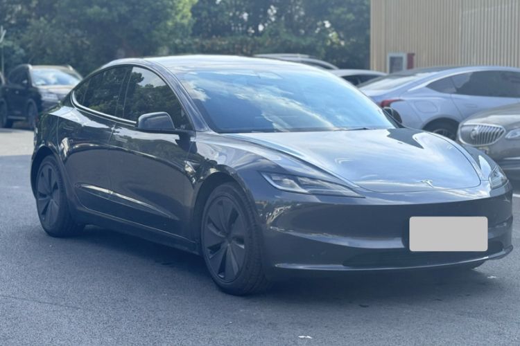 Used Tesla Model 3 2023 Long-Range All-Wheel-Drive Version