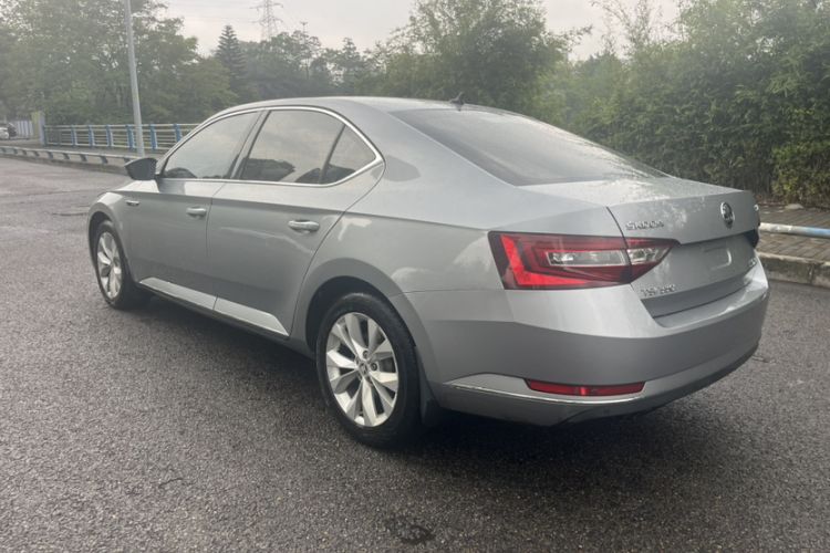 Used Skoda Superb 2018 TSI330 DSG Comfort Edition China V Standard Exterior 7
