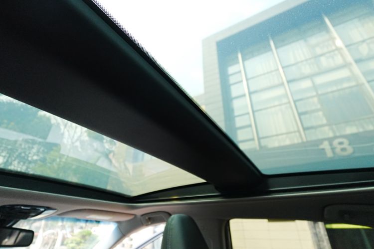 Used Toyota Harrier 2022 2.0L CVT Two-Wheel Drive Deluxe Edition Headliner