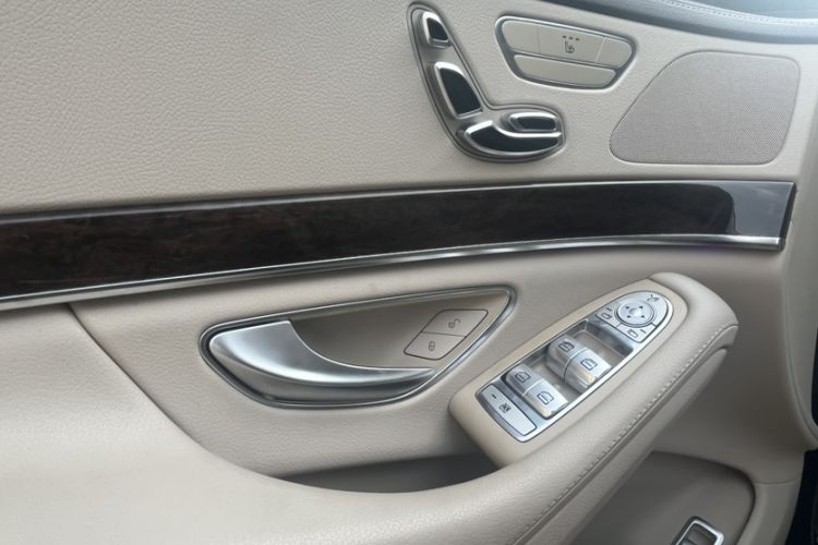 Used Mercedes-Benz S-Class 2014 S 320 L Business Model Interior 6