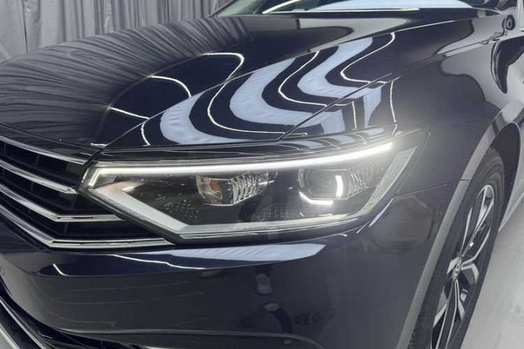 Used Volkswagen Magotan 2020 330TSI DSG Leading Model Exterior 3