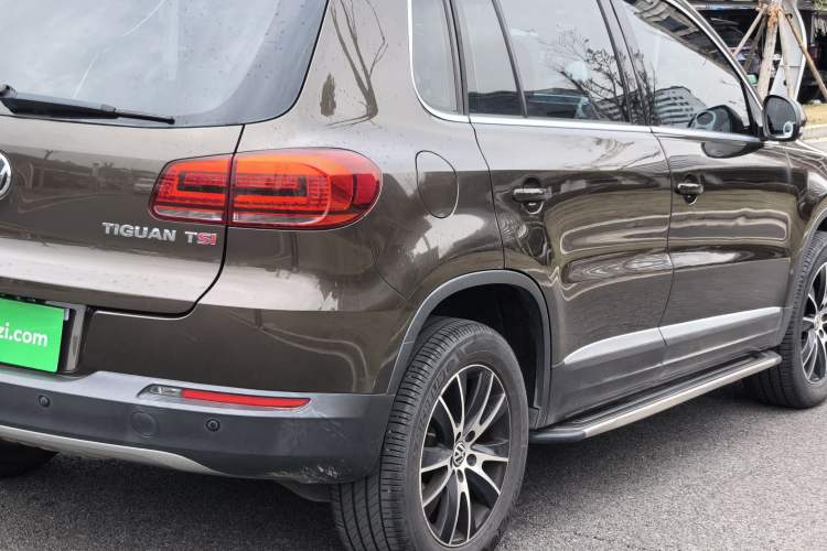 Used Volkswagen Tiguan 2015 1.8TSI Automatic Two-Wheel Drive Luxury Model Exterior 5