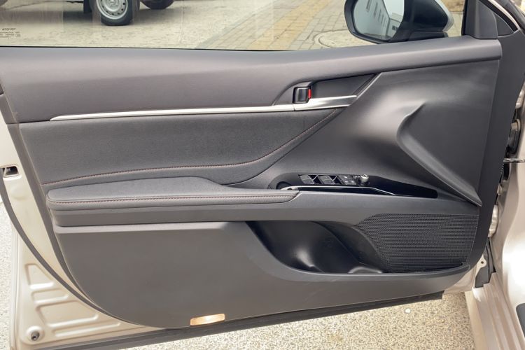 Used Toyota Camry 2021 2.5G Luxury Edition
