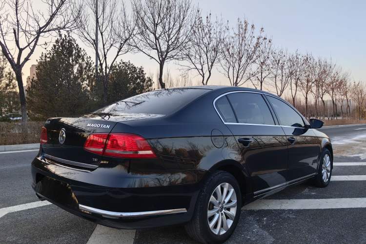 Used Volkswagen Magotan 2015 1.8TSI Luxury Model
