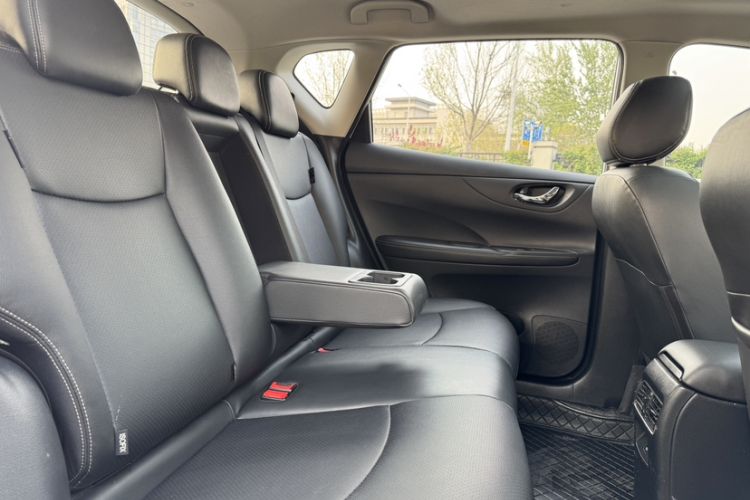 Used Nissan Tiida 2021 1.6L CVT Smart Drive Edition Interior 8