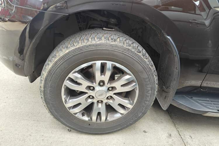 Used Ford Everest 2017 2.0T Gasoline Automatic 4x4 Luxury Edition 7 Seats
