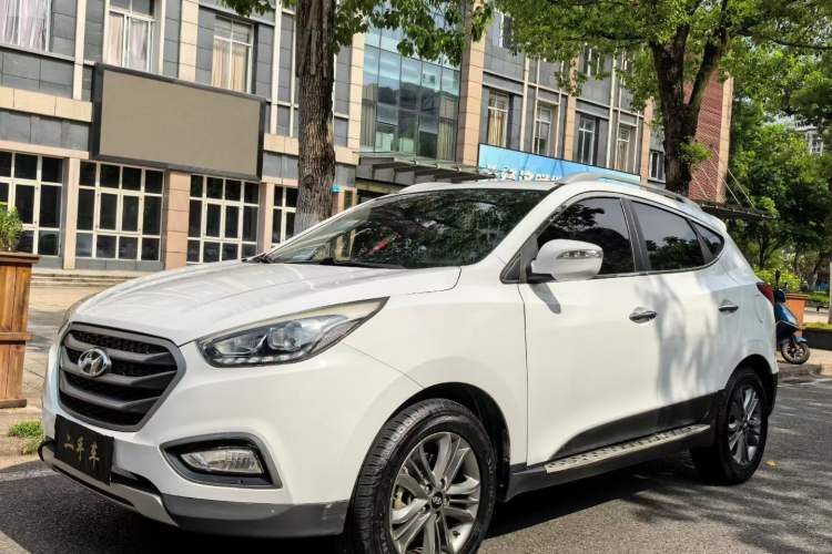 Used Hyundai ix35 2013 2.0L Automatic Two-Wheel Drive Smart GLS China IV Standard