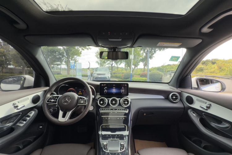 Used Mercedes-Benz GLC 2020 Facelifted GLC 260 L 4MATIC Dynamic Edition
