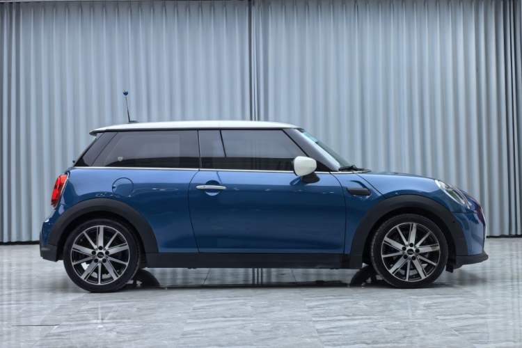 Used MINI MINI 2022 1.5T COOPER Artist