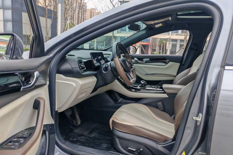 Used BYD Qin PLUS 2024 Honor Edition EV 420KM Beyond Model