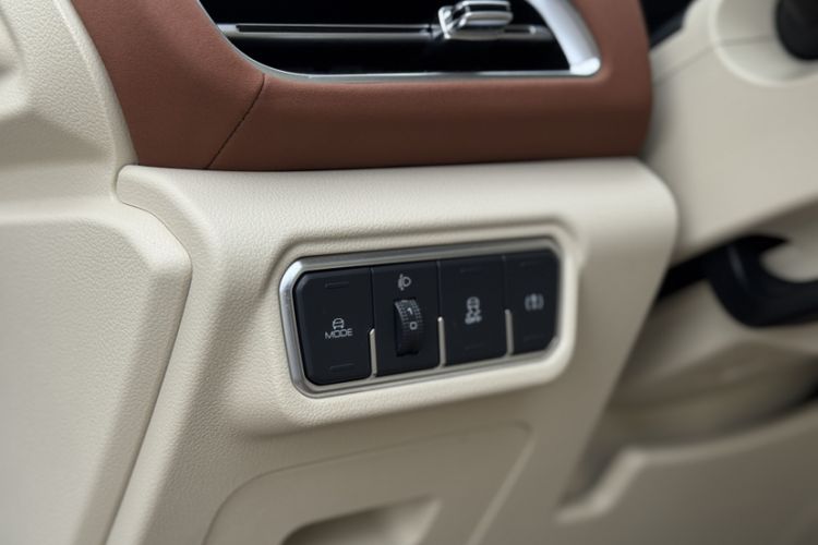 Used ORA Good Cat 2021 400km Standard Range Venus Edition Lithium Iron Phosphate