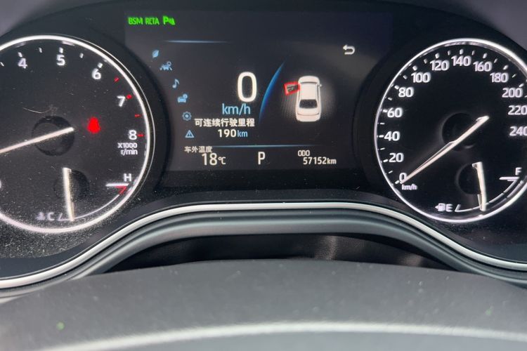 Used Toyota Avalon 2019 2.0L XLE Premium Edition China VI Odometer Close Up