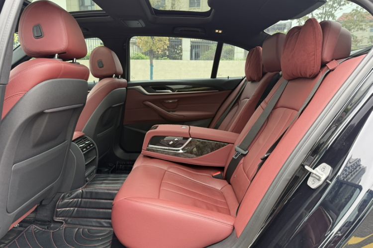 Used BMW 5 Series 2020 530Li Leading Model M Sport Package Interior 2