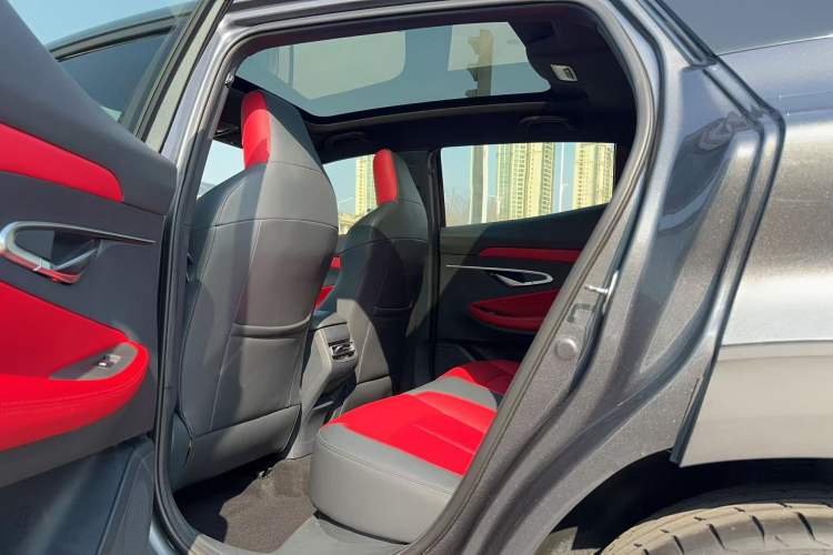 Used CHANGAN UNI-T 2020 1.5T Prestige Version Interior 4