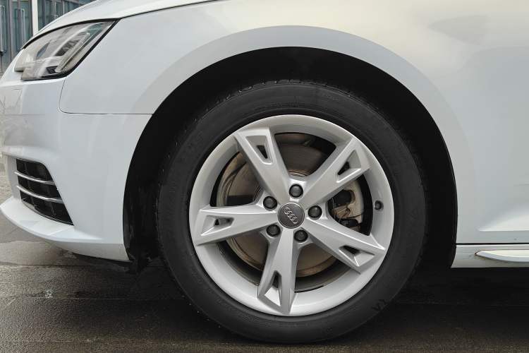 Used Audi A4L 2017 Plus 40 TFSI Fashion Model Exterior 7