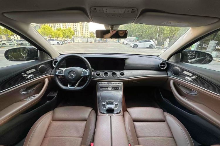 Used Mercedes-Benz E-Class 2018 Facelift E 200 L Sport 4MATIC
