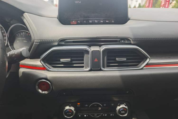 Used Mazda CX-5 2017 2.5L Automatic 4x4 Flagship Version China V Standard Audio And AC Panel