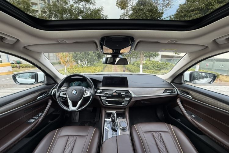 Used BMW 5 Series 2018 Facelifted 530Li Luxury Edition Premium Package
