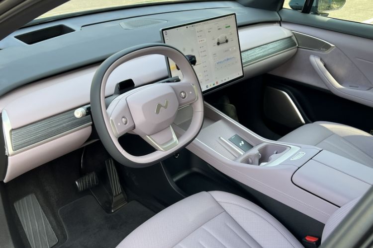 Used ONVO L60 2024 60 kWh Rear-Drive Version
