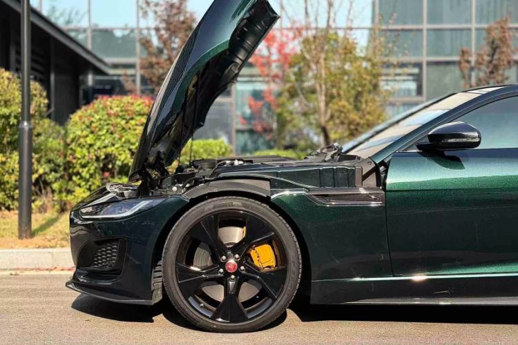 Used Jaguar F-TYPE 2021 P380 All-Wheel-Drive R-Dynamic Hardtop Version
