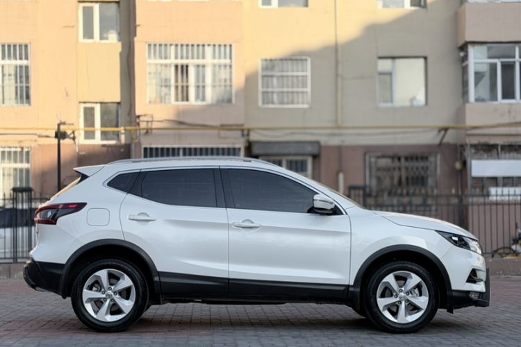 Used Nissan Qashqai 2022 2.0L CVT XV Smart Enjoyment Version Exterior 4