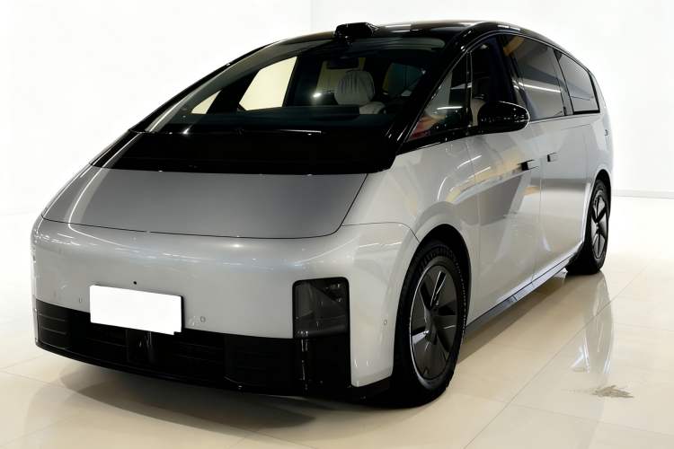 Used Li Auto MEGA 2024 Ultra Model
